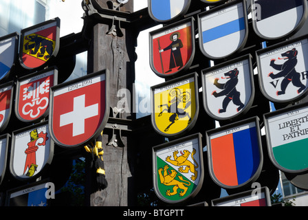Struttura cantonale che rappresentano i cantoni svizzeri in tribunale svizzero, Leicester Square, Londra, Inghilterra Foto Stock