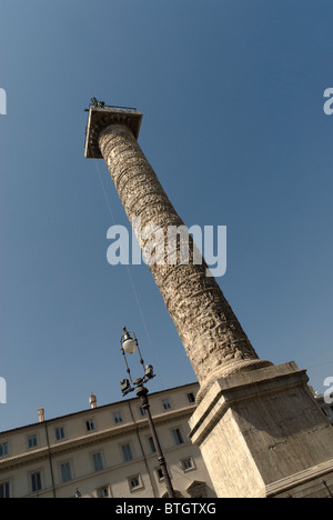 Piazza Colonna come il centro di Roma Italia Foto Stock