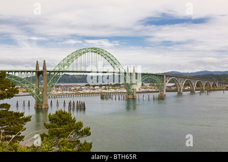 Siuslaw River Bridge progettato da Conde B McCullough in Firenze Oregon Foto Stock