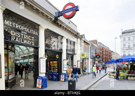 La stazione della metropolitana di South Kensington Foto Stock