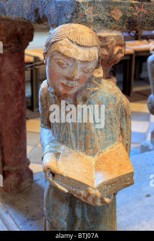 Tomba di Konrad Kurzbold, conte di Niederlahngau, Cattedrale di San Giorgio, Limburg an der Lahn, Hesse, Germania Foto Stock