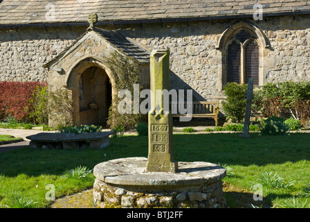 Chiesa di Santa Maria, Long Preston, North Yorkshire, Inghilterra, Regno Unito Foto Stock