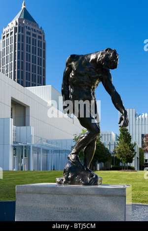 Auguste Rodin la scultura "l'ombra davanti al High Museum of Art, Woodruff Arts Center, Midtown Atlanta, Georgia, Stati Uniti d'America Foto Stock