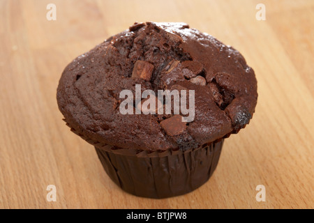 Doppio chip di choc muffin al cioccolato Foto Stock