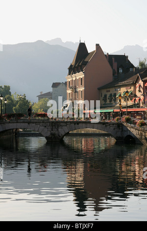 Annecy nelle prime ore del mattino, Haute-Savoie reparto, Francia Foto Stock