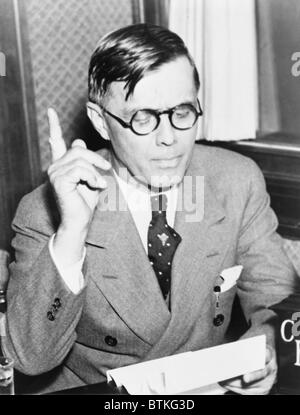 Governatore della Georgia Eugene Talmadge (1884-1946), assilla il New Deal durante la trasmissione radio in 1935. Egli è stato un democratico meridionale Foto Stock