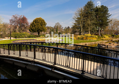 Belper Giardini fluviale sul fiume Derwent a Belper Derbyshire England Regno Unito parte dei mulini della valle del Derwent Sito Patrimonio Mondiale Foto Stock