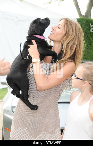 CELEBRITY CANDIDS negli Hamptons - SUN Foto Stock