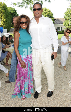 CELEBRITY CANDIDS negli Hamptons - SUN Foto Stock