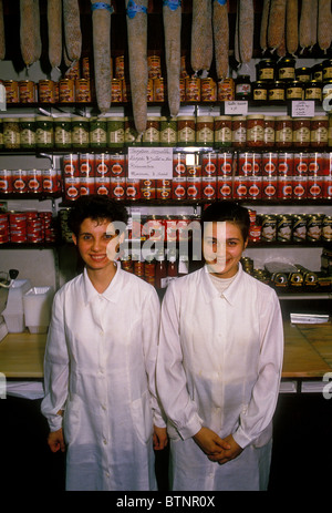 Le donne francesi, dipendenti, lavoratori, salumi Reynon, la città di Lione, Rhone-Alpes, Francia Foto Stock