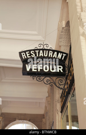 Il ristorante Le Grand Vefour a Parigi Foto Stock