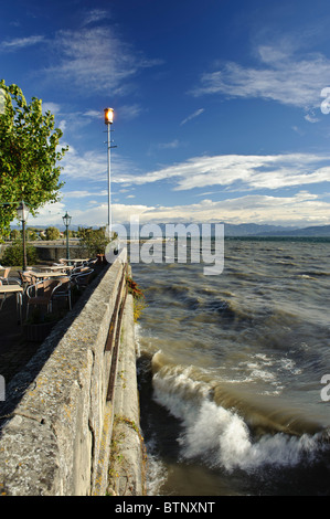 Tempesta di Foehn sul Lago di Costanza, Langenargen, Baden-Wuerttemberg Germania Foto Stock