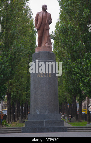 Statua di Lenin ploscha Bessarabska square Central Kiev Ucraina Europa Foto Stock