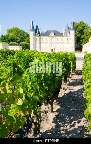 Chateau di Pichon Longueville, Medoc, Francia Foto Stock