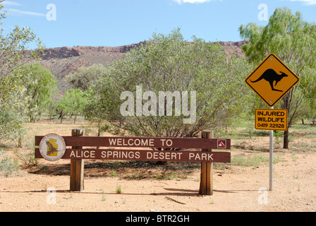 L'Australia, il Parco del Deserto Alice Springs segno di ingresso Foto Stock