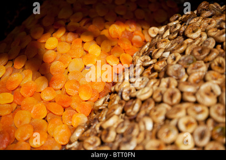 Le date e le figure in stallo Marrakech Marocco Africa del Nord Foto Stock