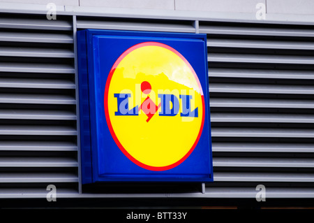 Supermercato Lidl logo segno, London, England, Regno Unito Foto Stock