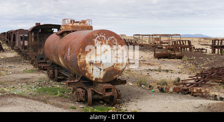 Uyuni treno cimitero, Altiplano, Potosi, Bolivia Foto Stock