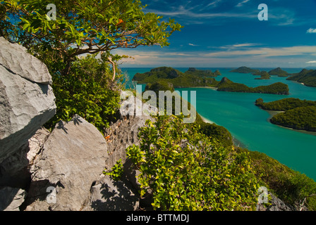 Incredibile vista collina del Parco Nazionale Marino di Ang Thong, Thailandia Foto Stock