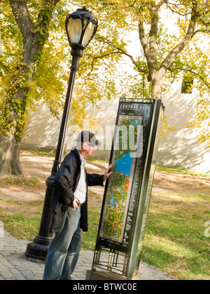 Informazioni segno, Central Park, NYC Foto Stock