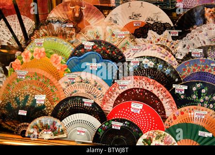 Siviglia Spagna Ventole ventola piega a forma di mano gamma shop Foto Stock