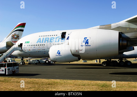 Airbus A380 company demonstrator sul display all'Airshow di Farnborough Foto Stock