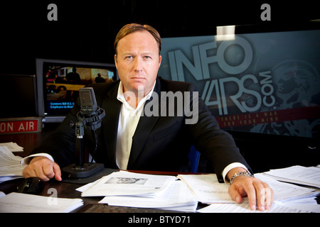 Alex Jones, texano talk show host e di Infowars. Foto Stock