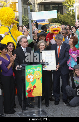 SESAME STREET Day commemora mostrano il quarantesimo anniversario Foto Stock