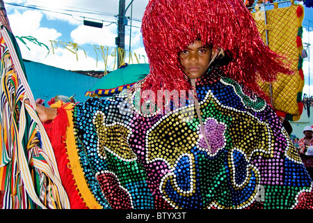 Sfilata di cultura brasiliana denominata " Caboclo de Lança' nella città di Nazaré da Mata durante il Carnevale 2008 Foto Stock