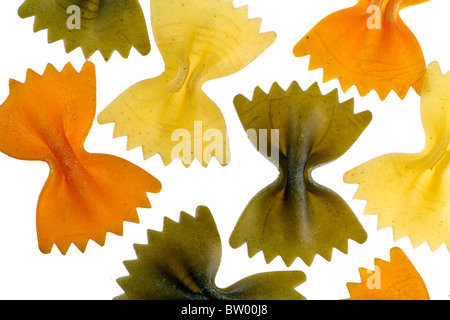 Multi-colore-sapgetti farfalle Foto Stock