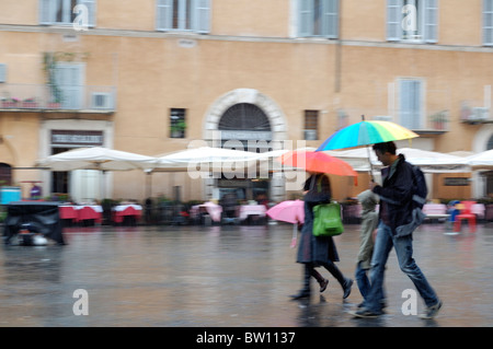 Piazza Navona sotto la pioggia Foto Stock