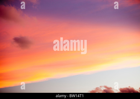 Nuvole al tramonto su ambleside, cumbria, Regno Unito. Foto Stock