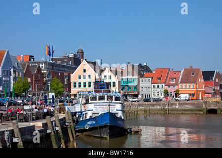Il porto di pesca della città Husum lungo il mare del Nord, Germania Foto Stock