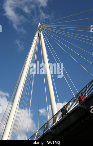 Londra, Hungerford piedi Ponte del Tamigi Foto Stock