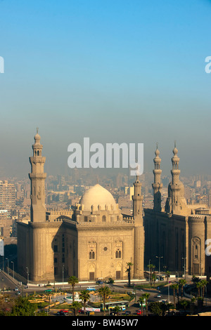 Aegypten ha, Kairo, Sultan Moschea Hassan und Er Rifai moschea. Blick von der Zitadelle Foto Stock