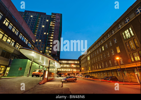 Ingresso alla sala di emergenza dell'ospedale Charité Berlino, Germania, Europa Foto Stock