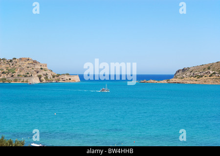 Vista sull'isola di Spinalonga, Creta, Grecia Foto Stock