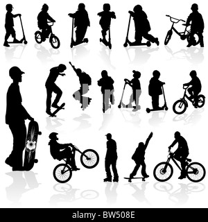 Silhouette estreme i bambini e l'uomo sul rullo, bicicletta, skateboard, illustrazione vettoriale Foto Stock