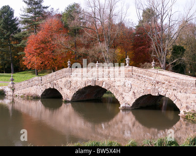 Oxford Bridge in Stowe Parco e giardini paesaggistici e Buckingham, Regno Unito Foto Stock