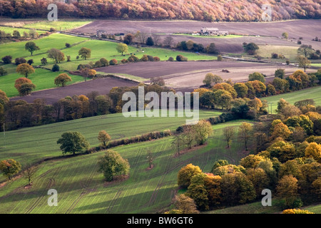 Scenic autunno vista sul West Yorkshire campagna da Castle Hill a Almondbury, Huddersfield, West Yorkshire, Regno Unito Foto Stock