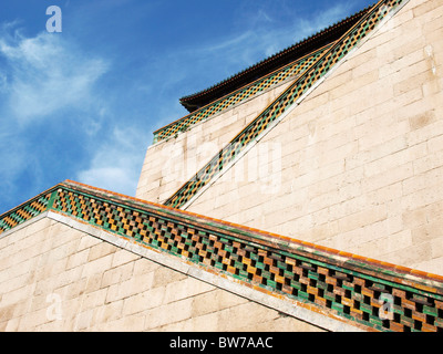 Vista astratta, cercando fino a una scalinata che conduce al tempio presso il Palazzo Estivo, Pechino Foto Stock