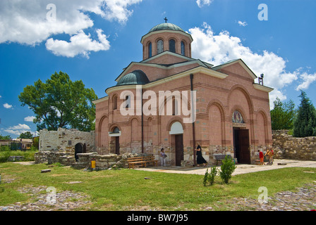 Il monastero di San Giovanni il Battista è un singolare monumento di epoca bizantina e vecchia architettura bulgara. Kargjali Bulgaria Foto Stock