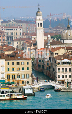 La torre della chiesa di San Giorgio dei Greci, Venezia Foto Stock