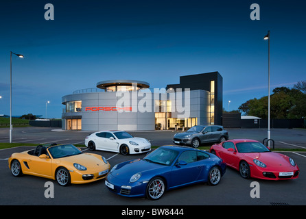 Porsche Centro esperienze a Siverstone. Foto Stock