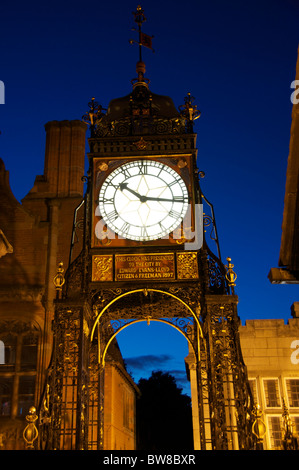 Chester Eastgate Clock Vittoriano di notte Chester Caer Deva Cheshire North West England Regno Unito Foto Stock