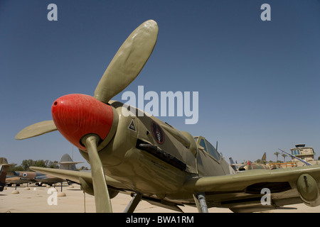 Avia s-199 una versione ceca della Messerschmitt 109 presso la forza aerea israeliana Museum Hazerim in Beersheva (Beersheba) Israele Foto Stock