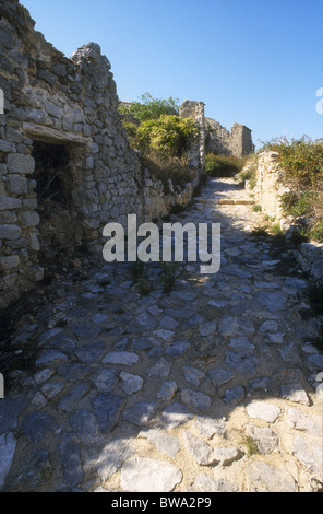 Il villaggio abbandonato di Perellos nel sud-ovest della Francia. Foto Stock