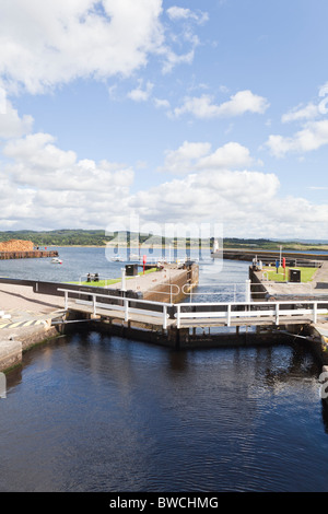 Porte di blocco sul Crinan Canal a Ardrishaig, a sud di Lochgilphead Argyll & Bute, Scozia Foto Stock