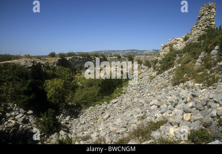 Il villaggio abbandonato di Perellos nel sud-ovest della Francia. Foto Stock