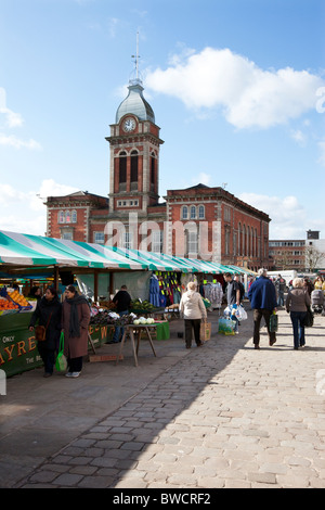 Chesterfield storica del mercato all'aperto e sala di mercato nel Derbyshire Foto Stock